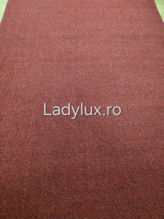 Traversă la metru liniar, Model simplu Rosu  – Cauciucată și Antiderapantă 100 cm latime C1731 [2]