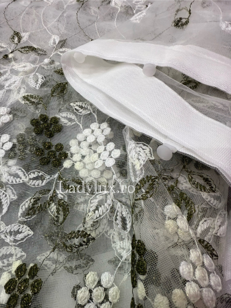 Perdea albă cu broderie Verde kaki+alb – gata cusuta cu tiv si rejansa - rafinament și strălucire discretă [2]