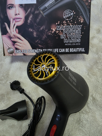 Uscător de păr Enzomaxi 6000 W [1]