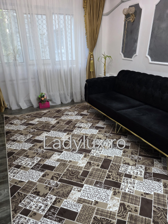 Covor 200 x 280 - Covor 2x2.80 m pe suport antiderapant cauciucat, în nuanțe de maro. Căldură, siguranță și eleganță pentru casa ta. Calitate premium LadyLux Home & Deco.