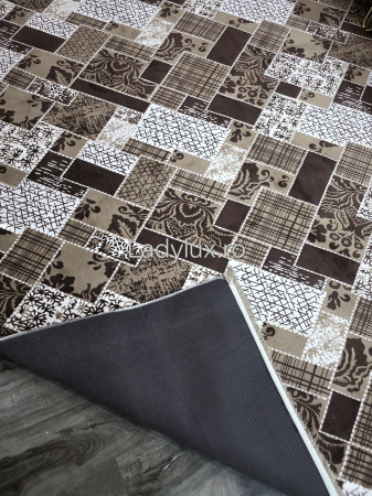 Covor 2x2.80 m pe suport antiderapant cauciucat, în nuanțe de maro. Căldură, siguranță și eleganță pentru casa ta. Calitate premium LadyLux Home & Deco. [2]