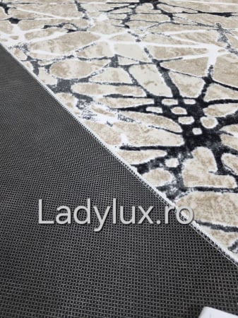 Covor 2x2.80 m lucrat pe antiderapant eleganță în nuanțe de Bej- model Sarpe [2]