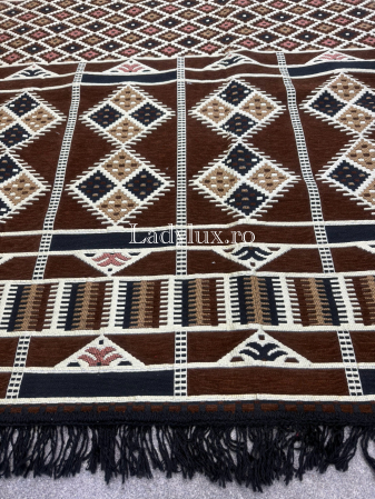 Covor cu Motive Tradiționale 160x250– Stil Autentic, Calitate Superioară - C1647 [1]