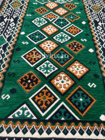 Covor cu Motive Tradiționale 60x120 – Stil Autentic, Calitate Superioară - C1677 [1]