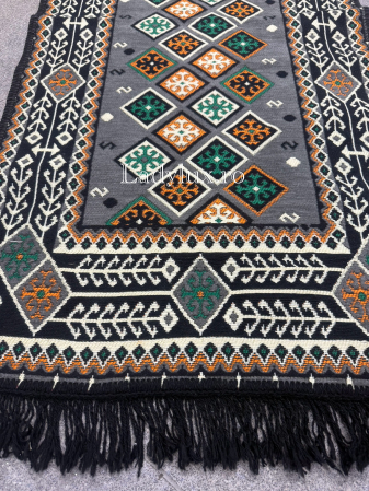 Covor cu Motive Tradiționale 60x120 – Stil Autentic, Calitate Superioară - C1678 [1]