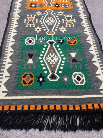 120 x 60 - Covor cu Motive Tradiționale 60x120 – Stil Autentic, Calitate Superioară - C1679