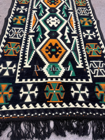 120 x 60 - Covor cu Motive Tradiționale 60x120 – Stil Autentic, Calitate Superioară - C1682