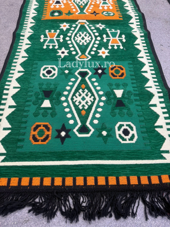 Covor cu Motive Tradiționale 60x120– Stil Autentic, Calitate Superioară - C1652 [1]