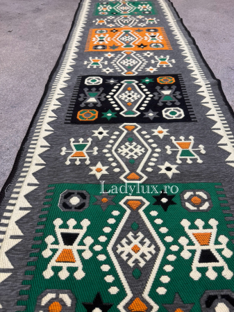 Covor cu Motive Tradiționale 60x300– Stil Autentic, Calitate Superioară - C1663 [1]