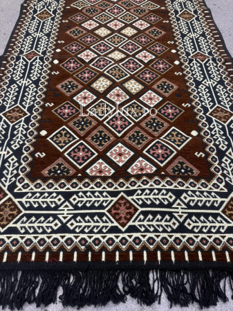 Covor cu Motive Tradiționale 60x120 – Stil Autentic, Calitate Superioară - C1667 [2]