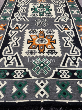 Covor cu Motive Tradiționale 80x125– Stil Autentic, Calitate Superioară - C1662 [1]