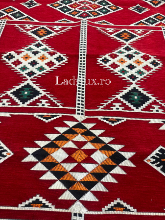 Covor cu Motive Tradiționale 80x125 – Stil Autentic, Calitate Superioară - C1686 [1]