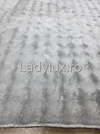 Covoare pufoase/plusate - Covor pufos Gri Silver cu Antiderapant 150x210 cm, imită blănița de iepure