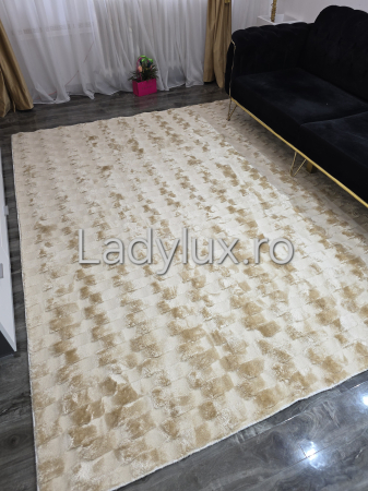 Covoare pufoase - Covor pufos bej 210x270 cm, ce imită blănița de iepure C1345
