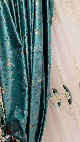 Draperie din catifea Verde Smarald cu model insertii argintii [2]