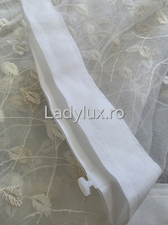 Perdea alba cu broderie Alba+Crem Frunzulite– gata cusuta cu tiv si rejansa - 3M x 2.5h [3]