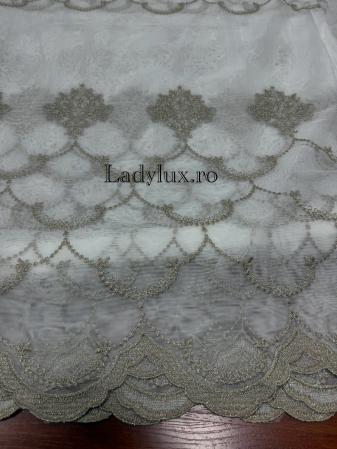 Perdele 3M - Perdea alba cu broderie Capucino Baroc – gata cusuta cu tiv si rejansa - 3M x 2.5h