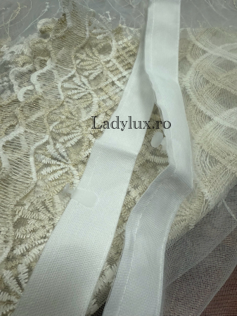 Perdea alba cu broderie Crem Model Paun – gata cusuta cu tiv si rejansa - 3M x 2.5h [2]