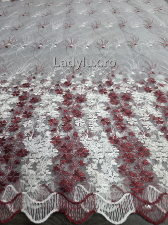 Perdele 4 M - Perdea alba cu broderie Rosie Model Floricele – gata cusuta cu tiv si rejansa - 4M x 2.5h