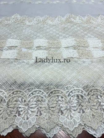 Perdele 3M - Perdea alba cu broderie Crem+alb  plin Model FLR – gata cusuta cu tiv si rejansa - 3M x 2.5h