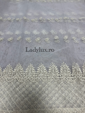 Perdele 4 M - Perdea alba cu broderie Crem  plin Model PIN – gata cusuta cu tiv si rejansa - 4M x 2.5h