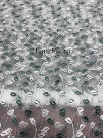 Perdea alba cu broderie Verde+alb  –C1822  gata cusuta cu tiv si rejansa - 3M x 2.5h [1]