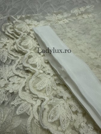 Perdea alba cu broderie Ivoar Buchet – gata cusuta cu tiv si rejansa - 3M x 2.5h [1]