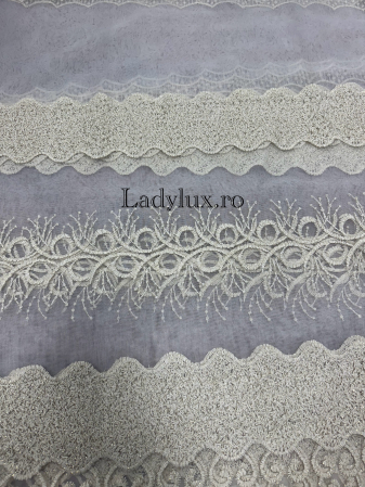 Perdea alba cu broderie Crem Plin – gata cusuta cu tiv si rejansa - 3M x 2.5h [1]