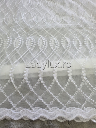 Perdele - Perdea alba cu broderie Alba Lant– gata cusuta cu tiv si rejansa - 3M x 2.5h