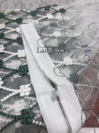 Perdea alba cu broderie Verde+alb  –C1824  gata cusuta cu tiv si rejansa - 3M x 2.5h [2]
