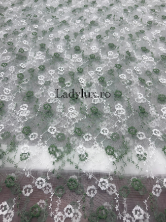 Perdea alba cu broderie Verde+alb  –C1825  gata cusuta cu tiv si rejansa - 3M x 2.5h [1]