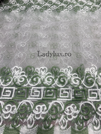 Perdea alba cu broderie Verde+alb  –C1826  gata cusuta cu tiv si rejansa - 3M x 2.5h [1]