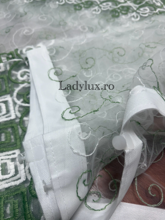 Perdea alba cu broderie Verde+alb  –C1826  gata cusuta cu tiv si rejansa - 3M x 2.5h [3]