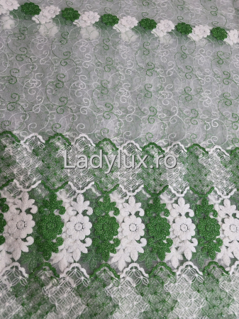 Perdea albă cu Broderie Verde  Model Floare– rafinament și strălucire discretă C1739 [1]