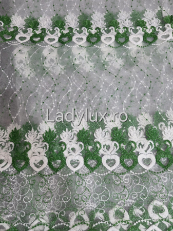 Perdea albă cu Broderie Verde  Model Lov – rafinament și strălucire discretă C1736 [1]