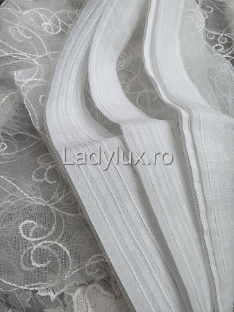 Perdea Bucătărie Brodată Alba Model Fructe  – Gata Cusută cu Tiv și Rejanșă [2]