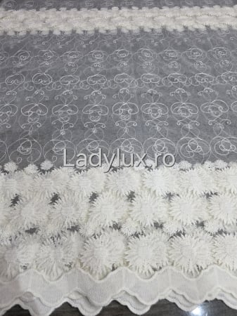 Perdea Bucătărie Brodată Model Margarete Ivoar  – Gata Cusută cu Tiv și Rejanșă [1]