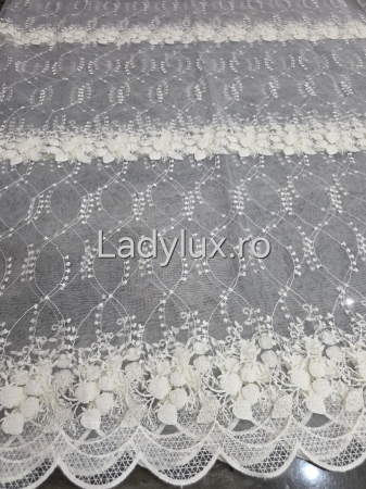 Bucatarie - Perdea Bucătărie Brodată Model Capsuni Ivoar  – Gata Cusută cu Tiv și Rejanșă