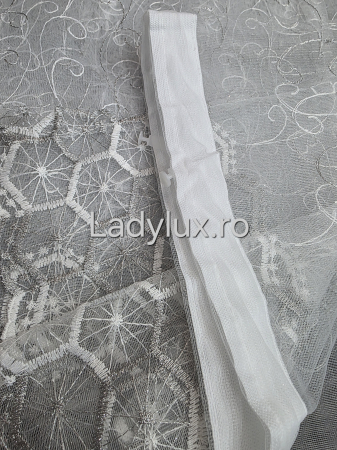 Perdea Alba cu Broderie Gri+alb cu insertii Model Hexa– rafinament și strălucire discretă C1747 [2]