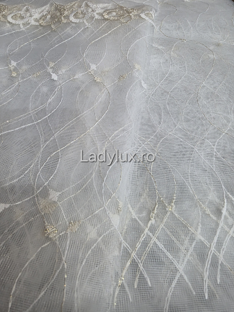 Perdea din Tull cu Model – 4 m x 2.8 m, Cusută cu Tiv și Rejansă de 6 cm - Broderie Alb+bej [2]