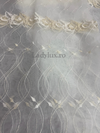 Perdea din Tull cu Model – 4 m x 2.8 m, Cusută cu Tiv și Rejansă de 6 cm - Broderie Bej C1589 [1]