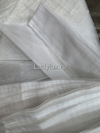 Perdea din Tull cu Model – 4 m x 2.8 m, Cusută cu Tiv și Rejansă de 6 cm - Broderie Bej+alb [3]