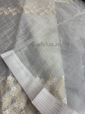 Perdea din Tull cu Model – 4 m x 2.8 m, Cusută cu Tiv și Rejansă de 6 cm - Broderie Bej C1586 [2]