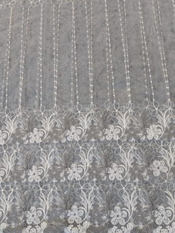 Perdele 4 M - Perdea din tulle cu broderie Alba+Gri, Model  Imperial Floral Two  4M x 2.5h