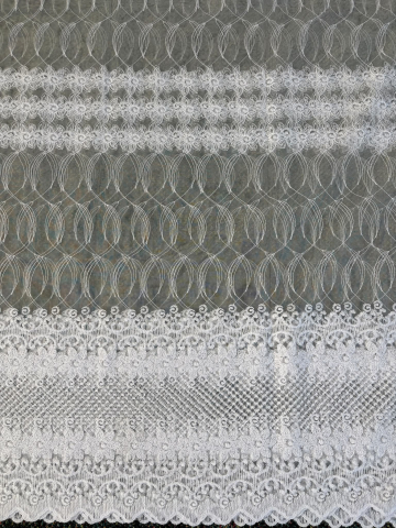 Perdele 4 M - Perdea din tulle cu broderie Alba, Model  Imperial Floral Two  4M x 2.5h