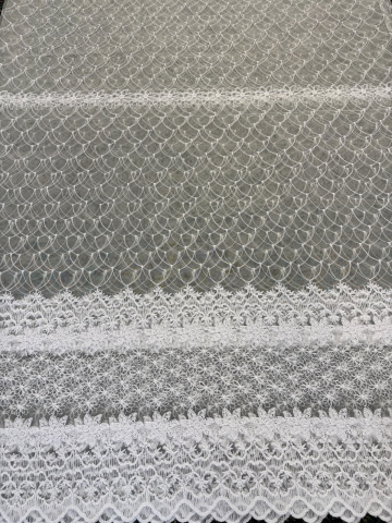 Perdele 4 M - Perdea din tulle cu broderie Alba, Model  Imperial Floral Two  4M x 2.5h