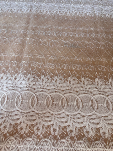 Perdele 4 M - Perdea din tulle cu broderie Alba , Model Imperial II  4M x 2.5h