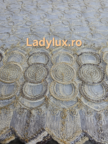 Perdele 3M - Perdea din Tulle cu Broderie Aurie - Model Gold Cercuri - 3 M x 2.5 h