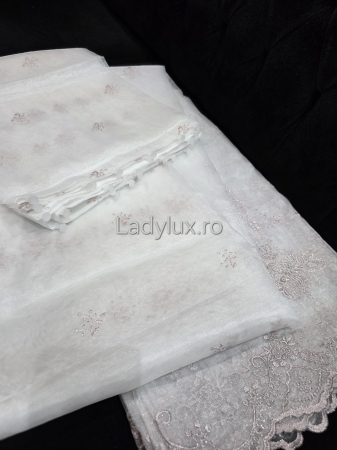 Perdea din tulle cu broderie Roz Pal, gata făcută cu tiv și rejansă C1340 [1]