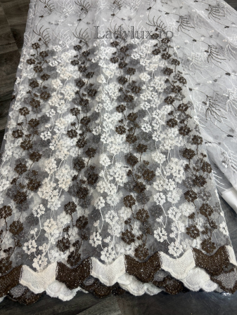 Perdele - Perdea din tulle cu broderie Brawn+alb , model flori, gata făcută cu tiv și rejansă C1594